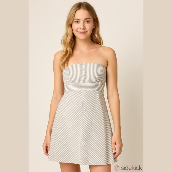 GAP Dresses & Skirts - GAP Strapless Dress in Gray and White